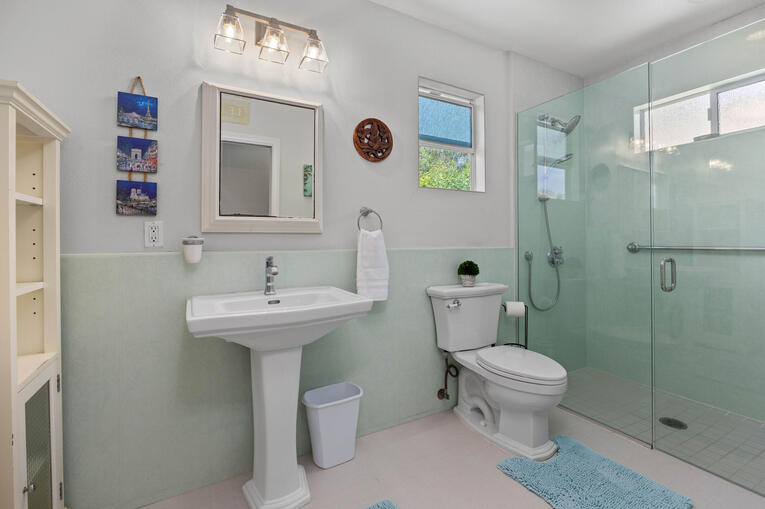 Studio Bath